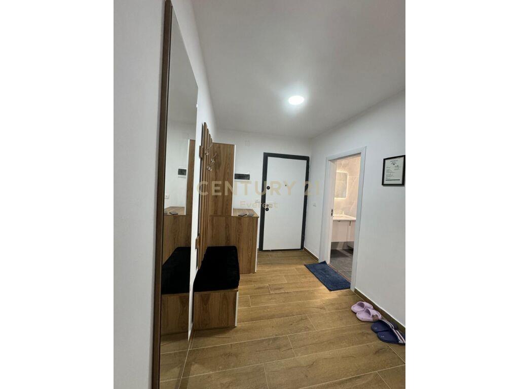 Shitet Apartament 1+1 Brraka 125 000 € 53 m2