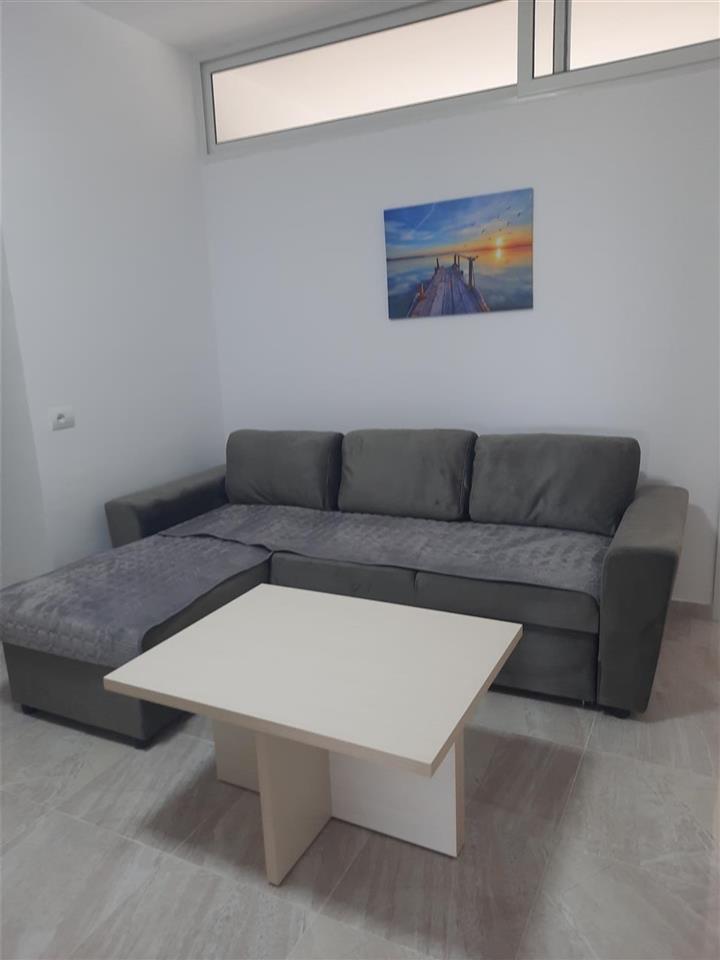 Dhoma plazhi Orikum ,3000 leke