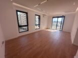Shitet, Apartament 2+1+2, Porcelan, Tirane.
