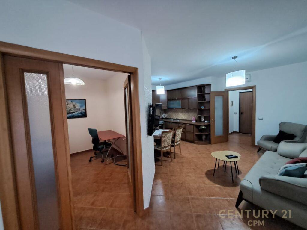 Apartament 2+1 me qira tek Zogu i Zi !bot96576