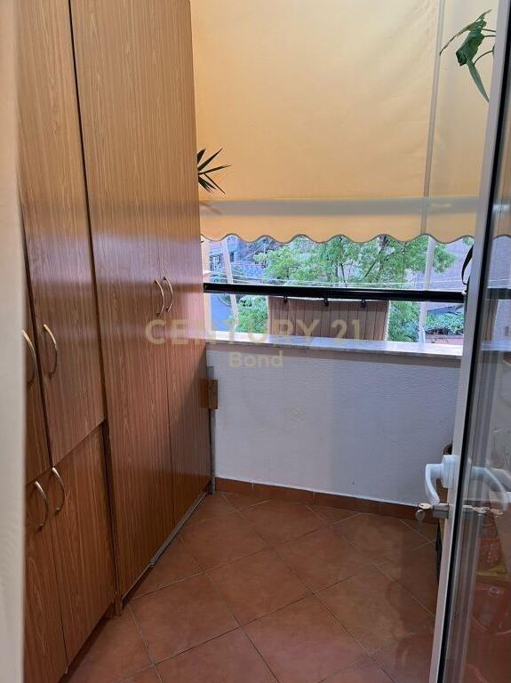 Shitet Apartament 2+1+2 Rruga e Kosovareve 265000€ 117 m2