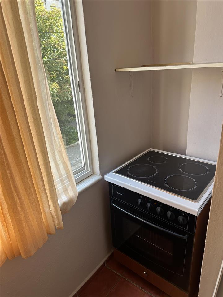 Apartament me Qera, Laprake