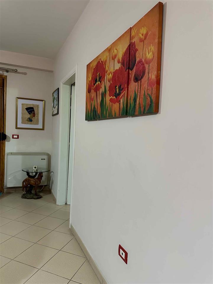 Apartament me Qera