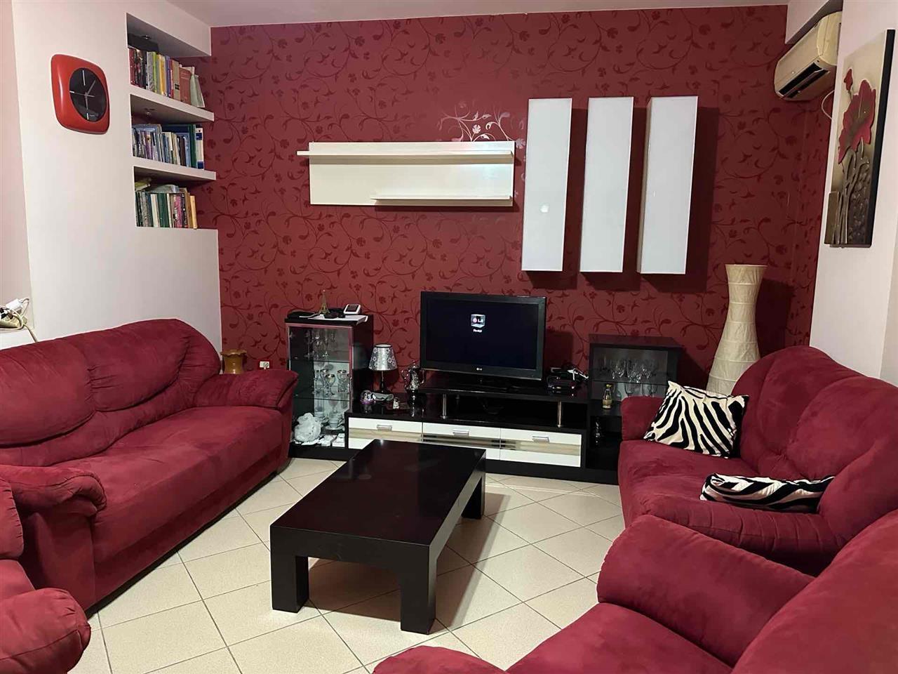 Apartament me Qera
