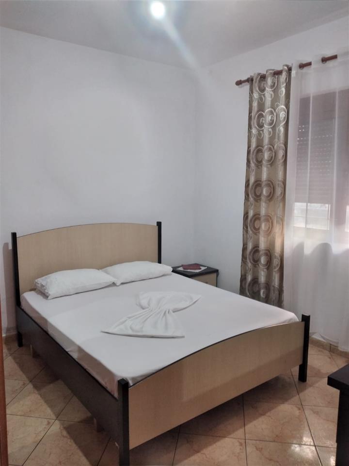 Shtepi pushimi 2+1+2 tek uji ftoht vlore parkim+internet