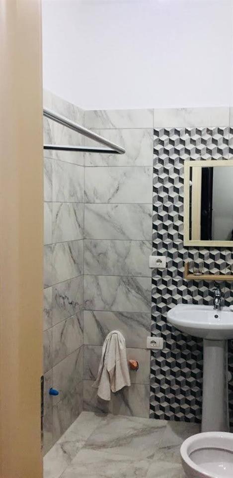 Jepet me qera apartament 1+1 i mobiluar