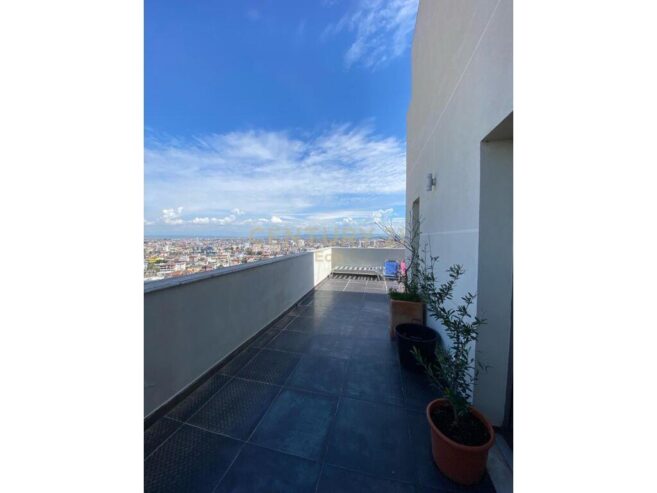 SHITET SUPER PENTHOUSE ME PAMJE DETI NE HYRJE TE DURRESIT!