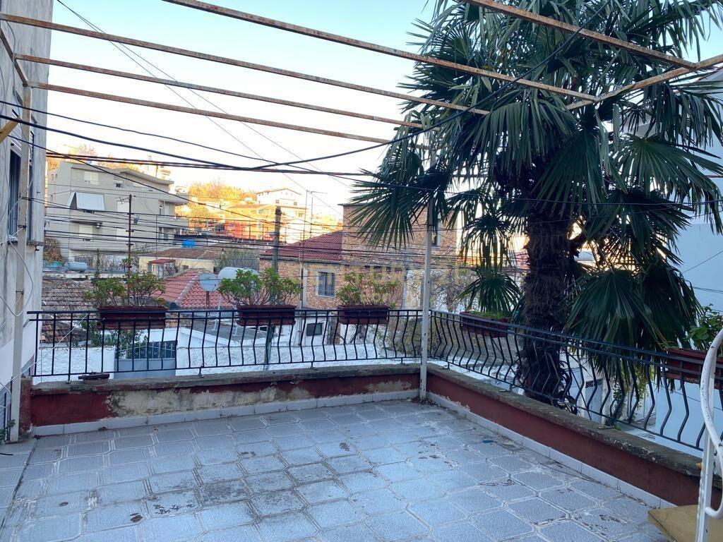 SHITET VILE PRANE MUZEUT TE DESHMOREVE, DURRES!!