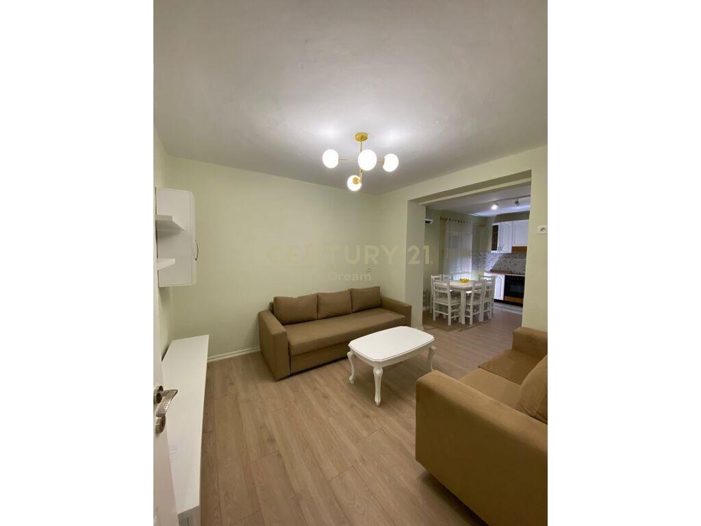 Jepet me Qira Apartament 3+1 ne Xhamllik!DREAM97101