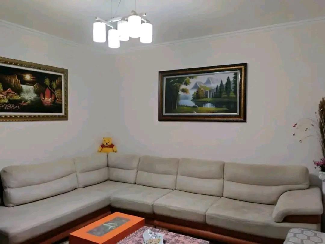 Qe. Ap.2+1, A Gatimi i veçant,2 banjo ,1 me ajrim natyral.