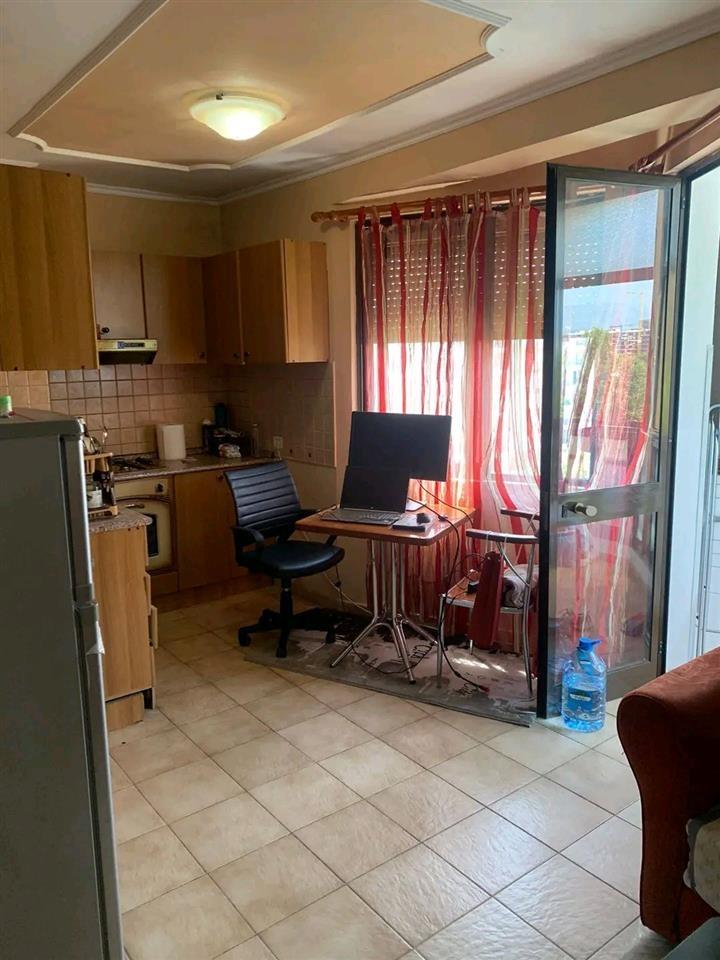 Qe. Ap.2+1, A Gatimi i veçant,2 banjo ,1 me ajrim natyral.