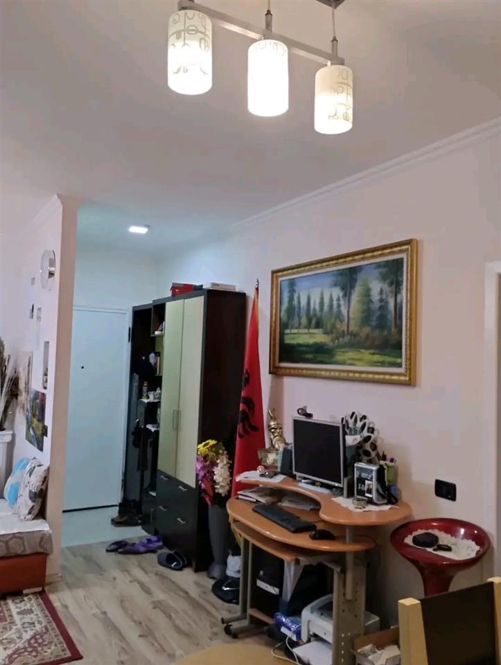 Qe. Ap.2+1, A Gatimi i veçant,2 banjo ,1 me ajrim natyral.