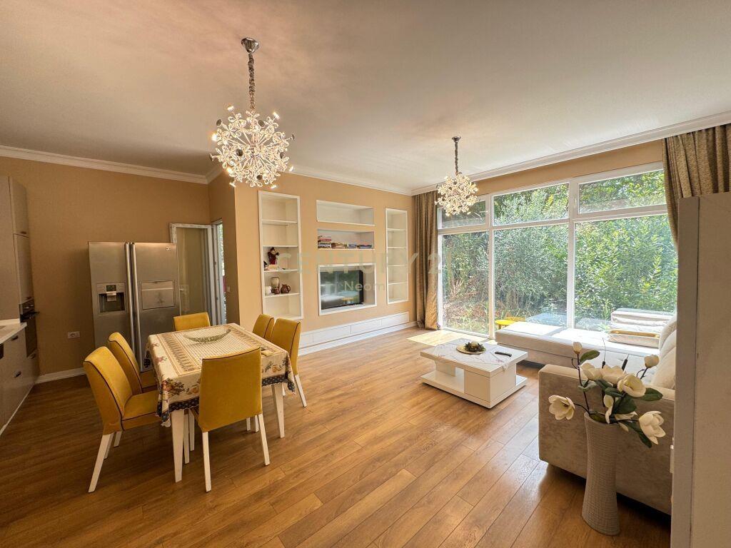 Qira Apartament 2+1 Liqeni i Thate 850 € 110 m2