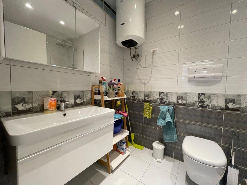 Qira Apartament 1+1+Post Parkimi TEG 700 € 85 m2