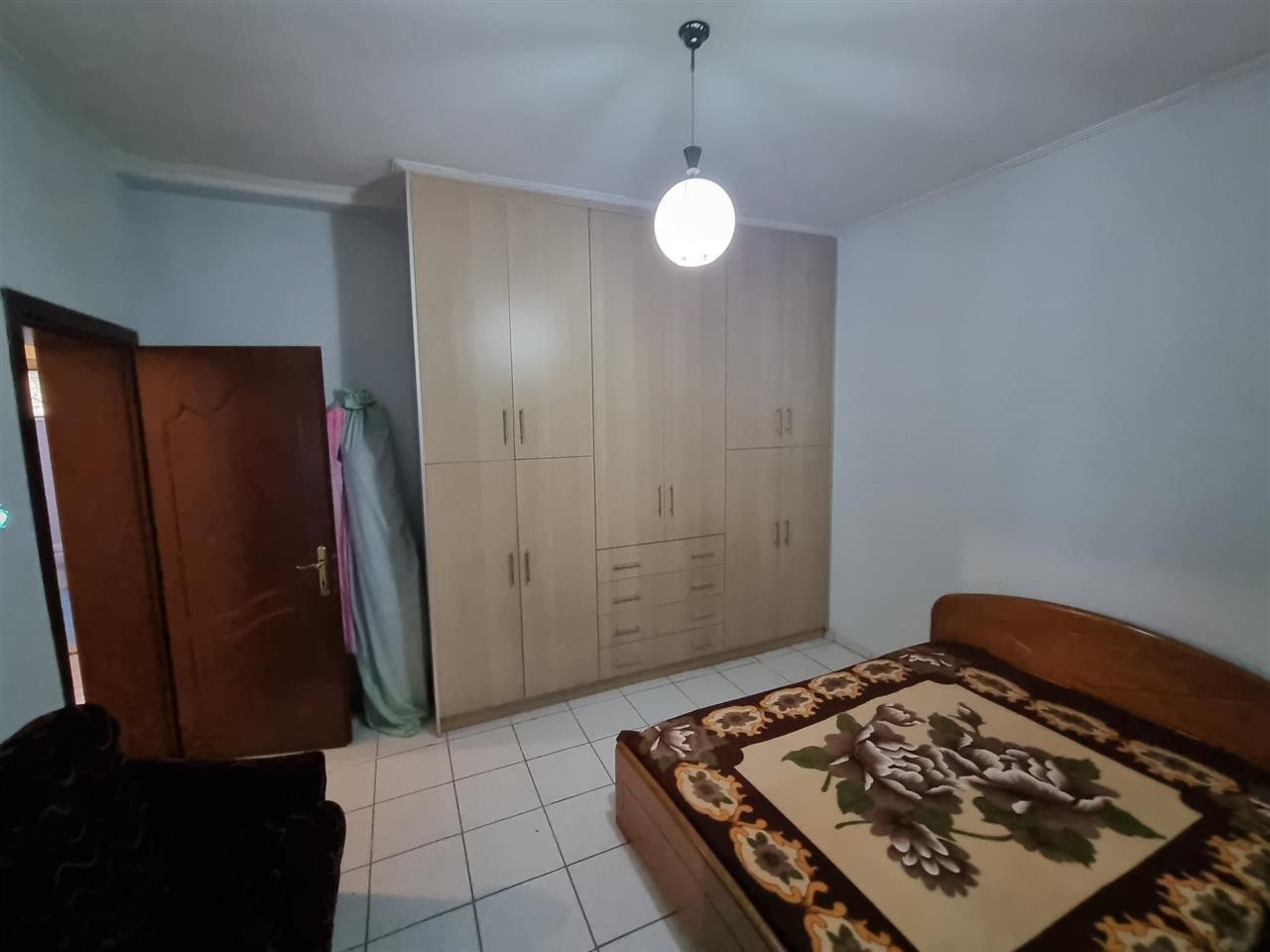 Shitet Shtepi Private