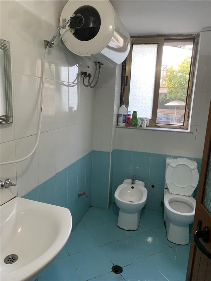 Mini apartament per qera ditore