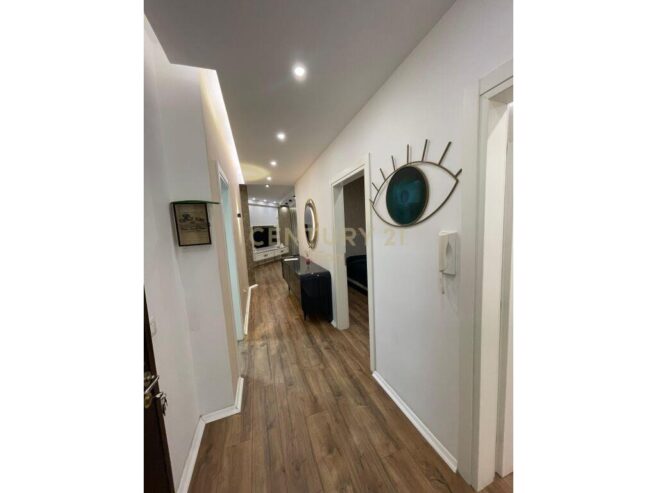 Apartament 2+1+2 per Shitje te Ish Parku Sportiv, Durrës !!!
