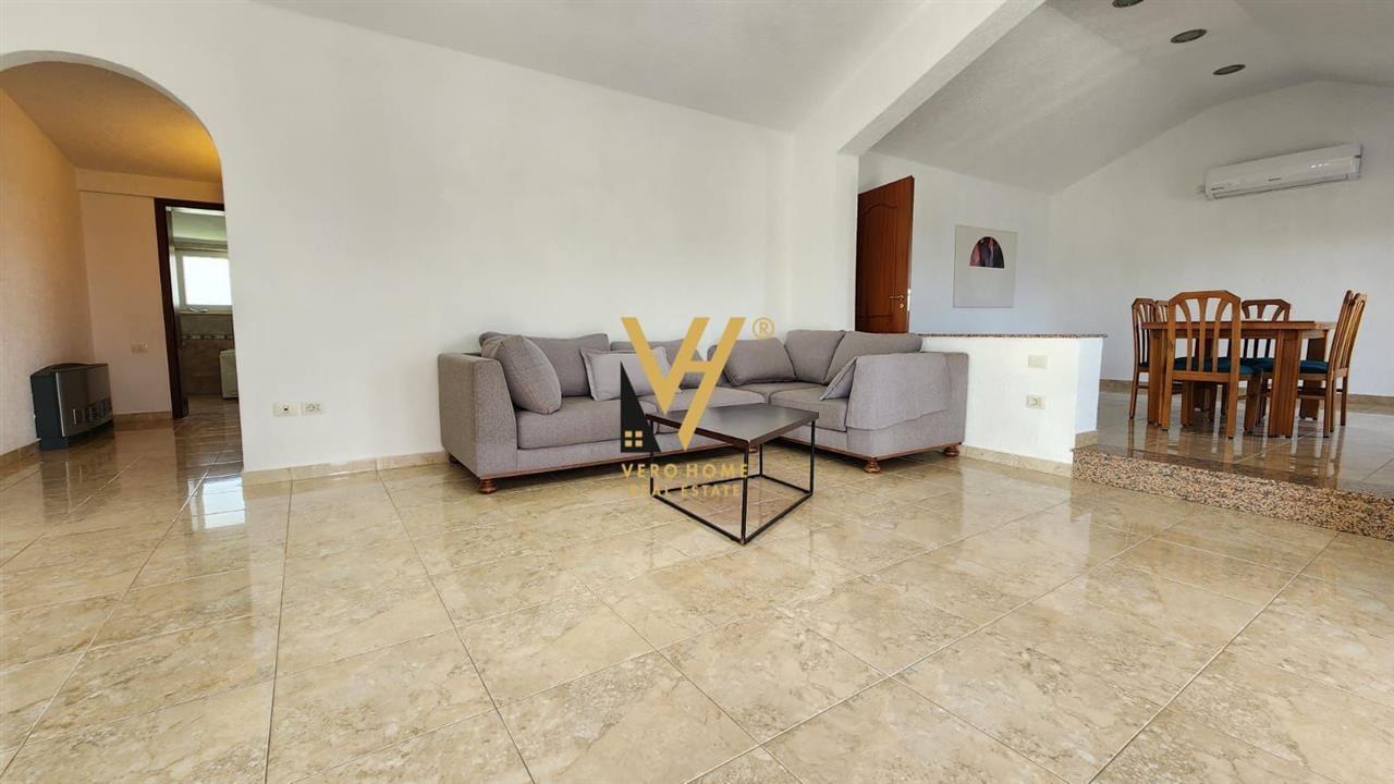 APARTAMENT 3+1ME QERA KOPSHTI ZOOLOGJIK 1.200 EURO