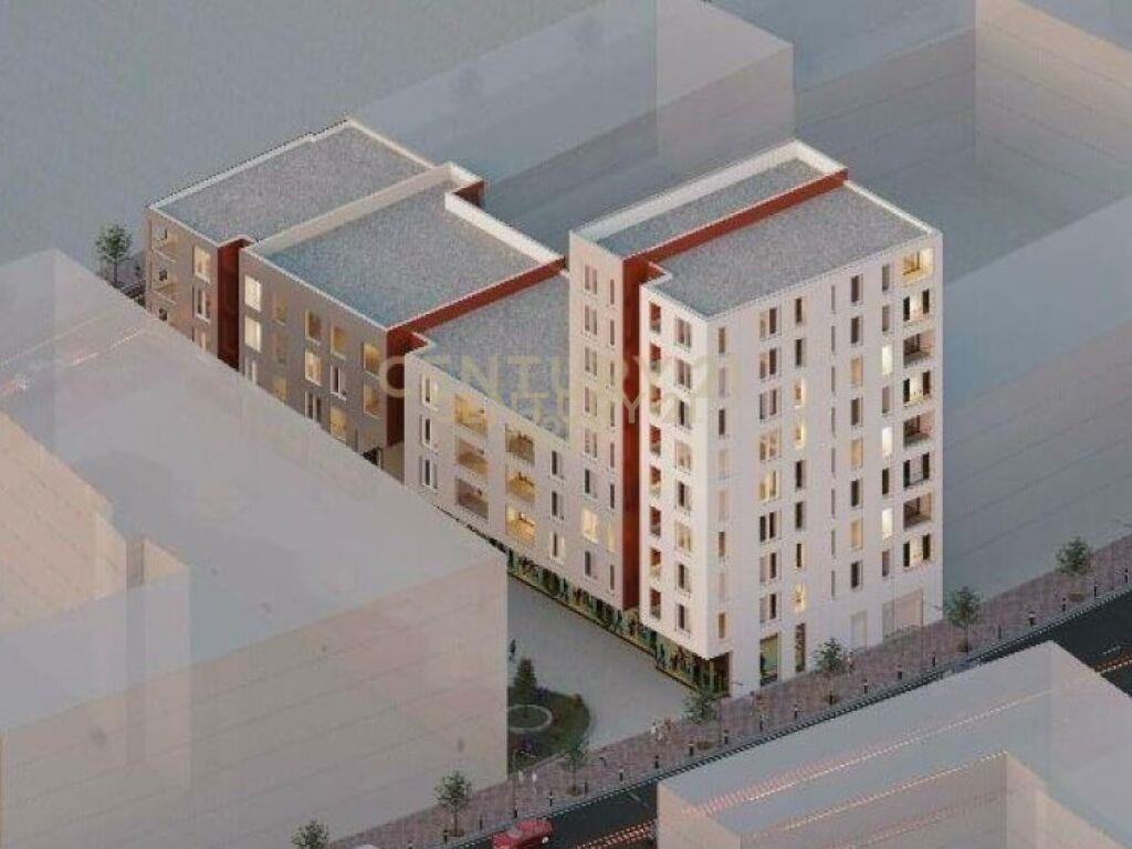 Shesim Apartament 2+1+2 prane Bulevardit Te Ri royal99132