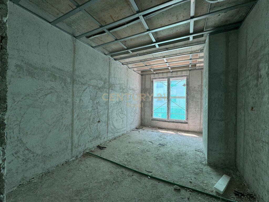 Shesim Apartament 2+1+2 prane Bulevardit Te Ri royal99132