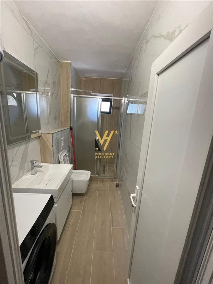 2+1 TE STADIUMI DINAMO 800 EURO