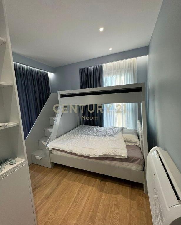 Shitet Apartament 2+1+Post Parkimi Rruga e Kavajes 350 000 €