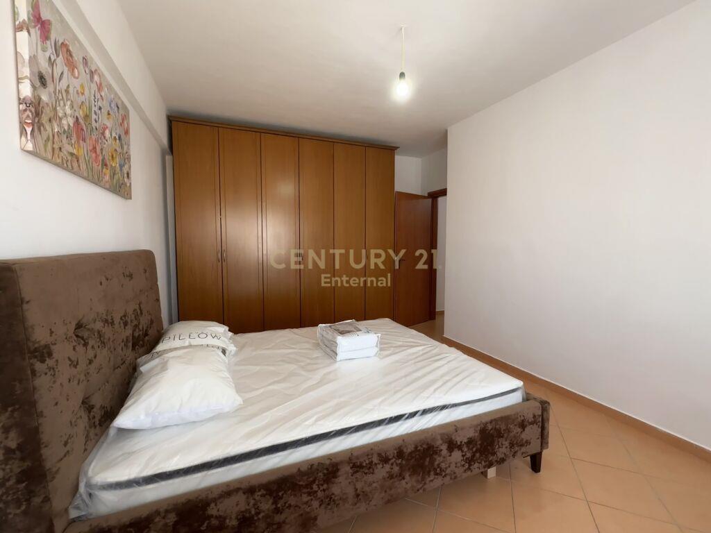 Qira Apartament 2+1 21 Dhjetori 650 € 100 m2