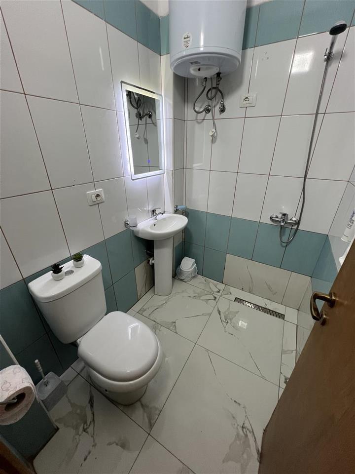 Garsoniere prane hotelit britania 30 m2