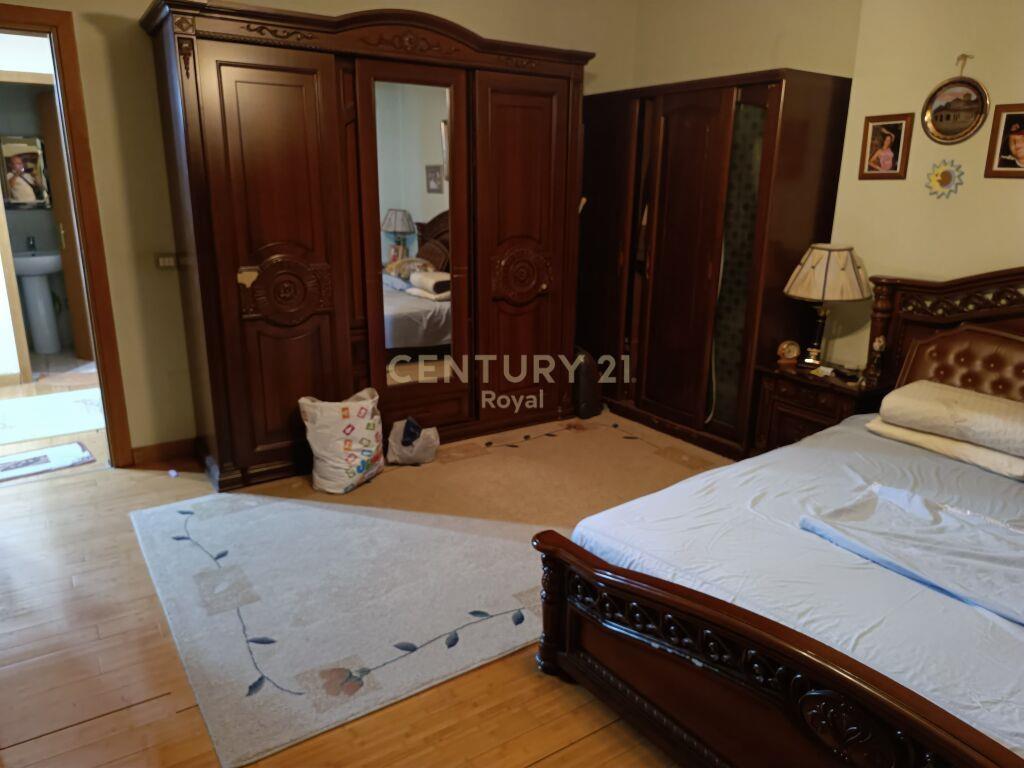 Qira Apartament 2+1+2 Sheshi Willson 1100 € 170 m2