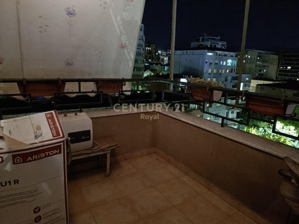 Qira Apartament 2+1+2 Sheshi Willson 1100 € 170 m2