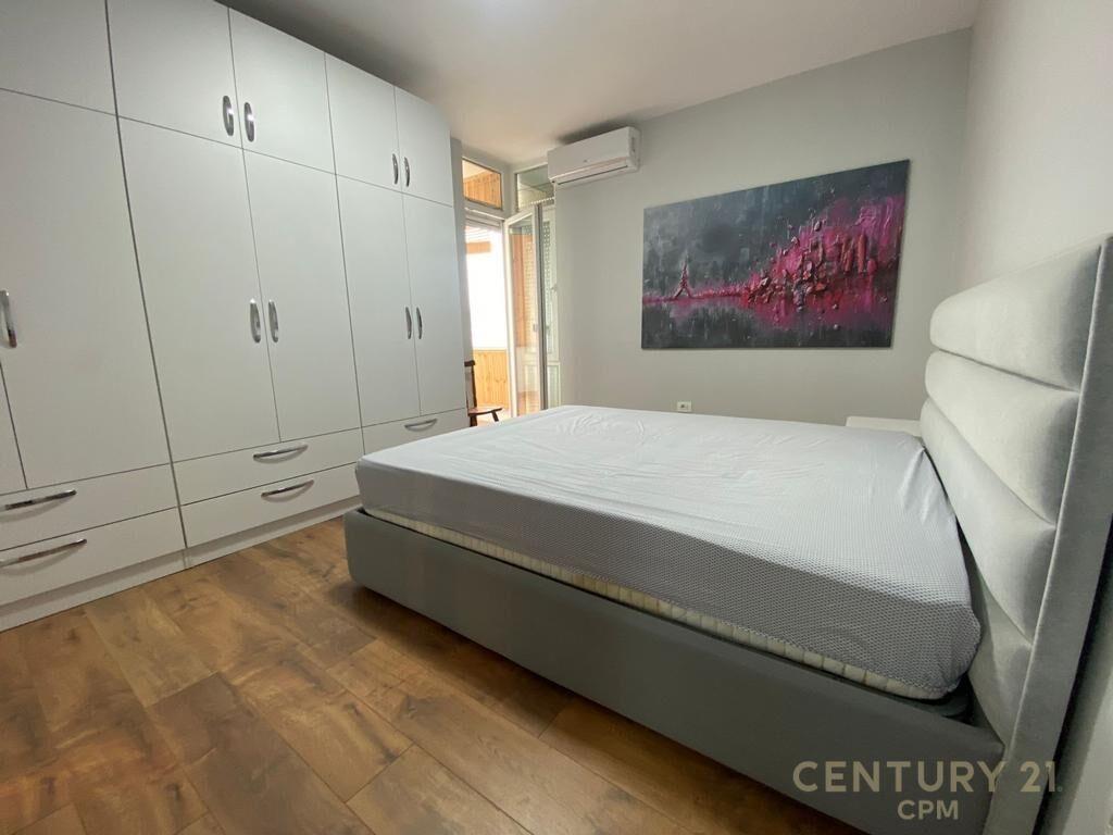 Qira Apartament 2+1+2 Ish Ekspozita 1100 € 122 m2