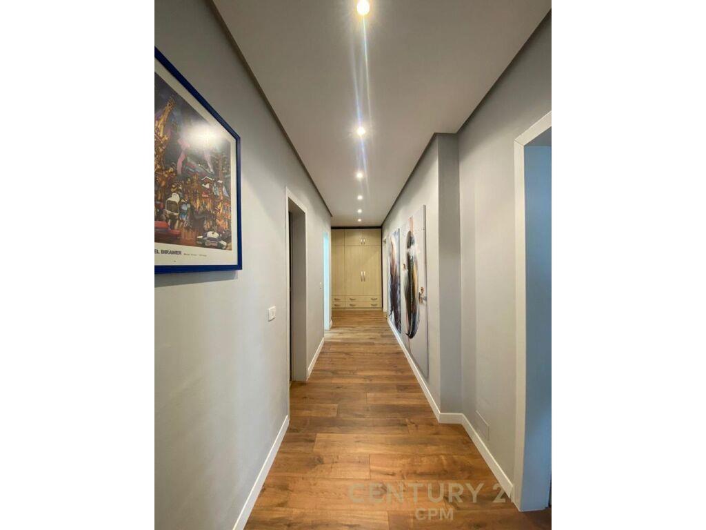 Qira Apartament 2+1+2 Ish Ekspozita 1100 € 122 m2