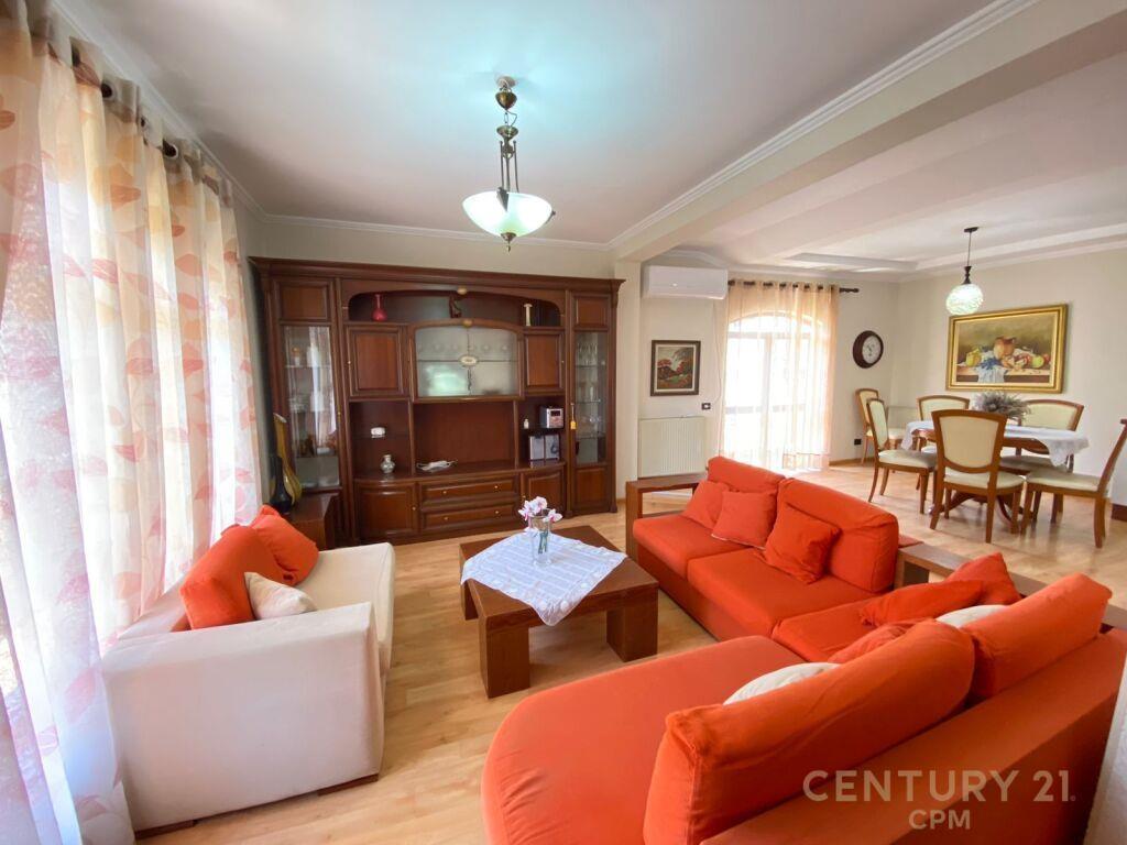 JAPIM APARTAMENT ME QIRA 3+1 PRANE SELVISE!bot98697