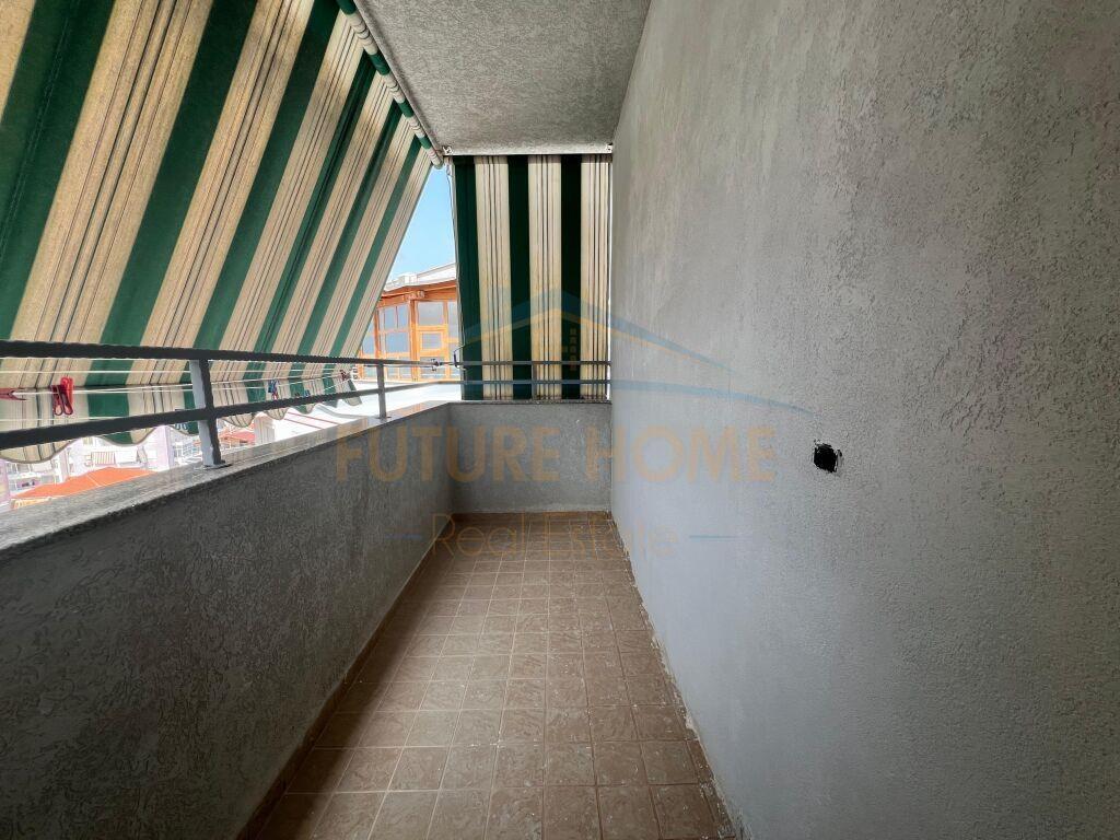 Shitet, Apartament 1+1, Fresk, Tiranë 77,000 €