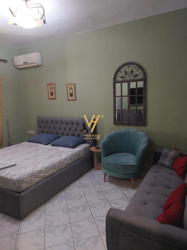 1+1 TE BULEVARDI ZOGU I PARE 60.000 LEKE