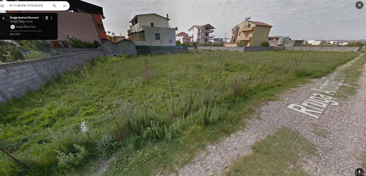 500 M2 Toke truall me qera ne hyrje te Kavajes