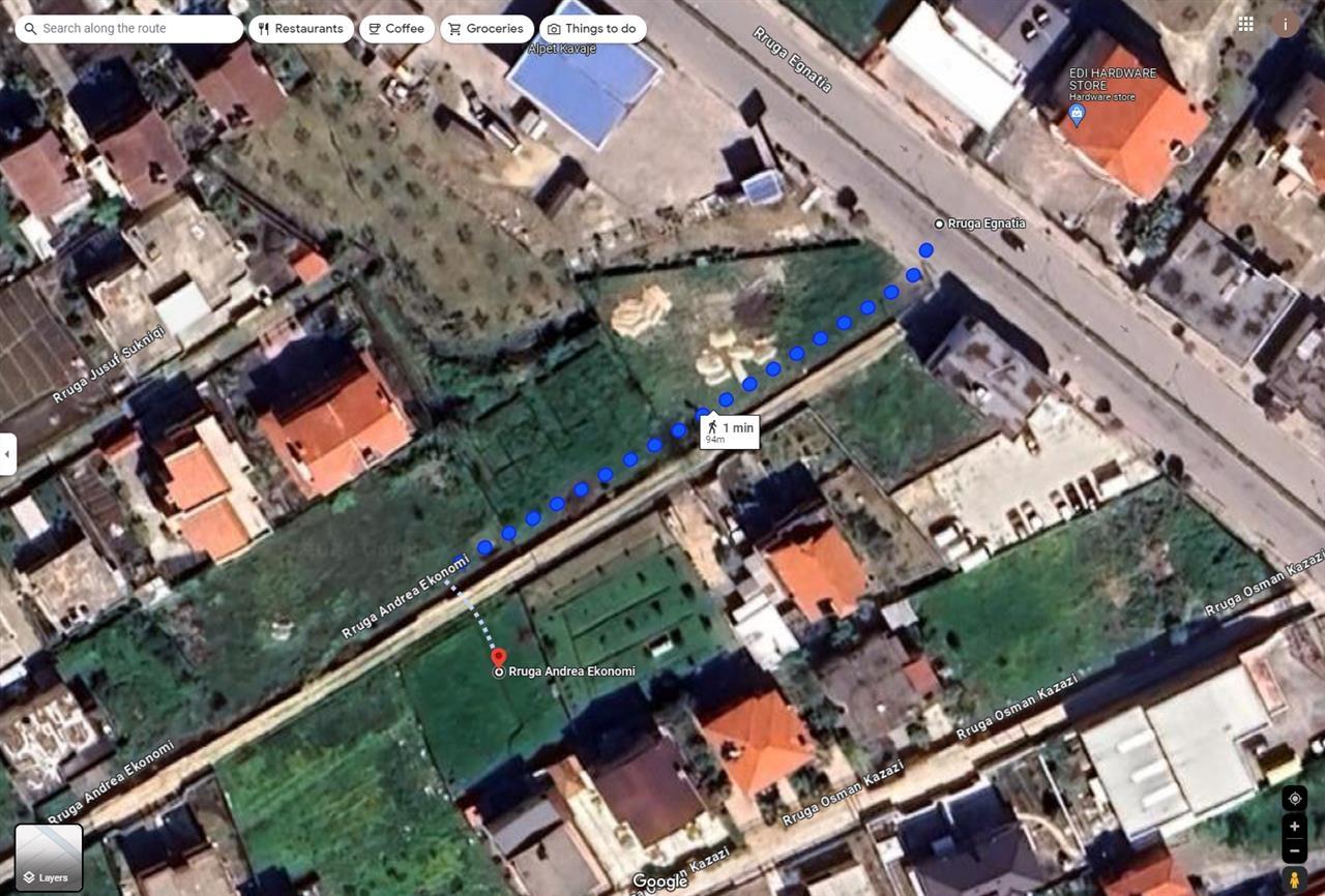 500 M2 Toke truall me qera ne hyrje te Kavajes