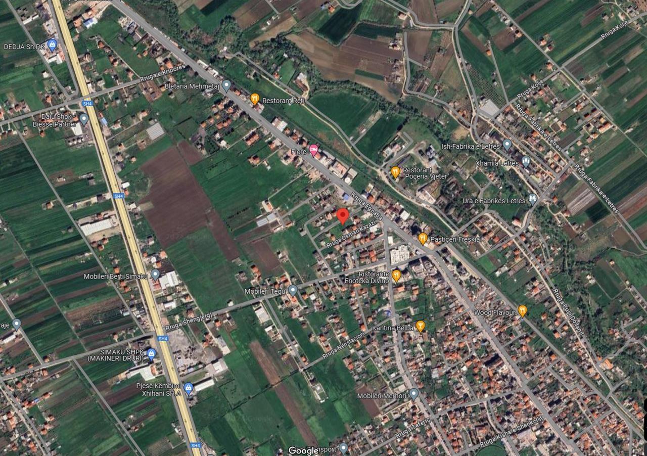 500 M2 Toke truall me qera ne hyrje te Kavajes