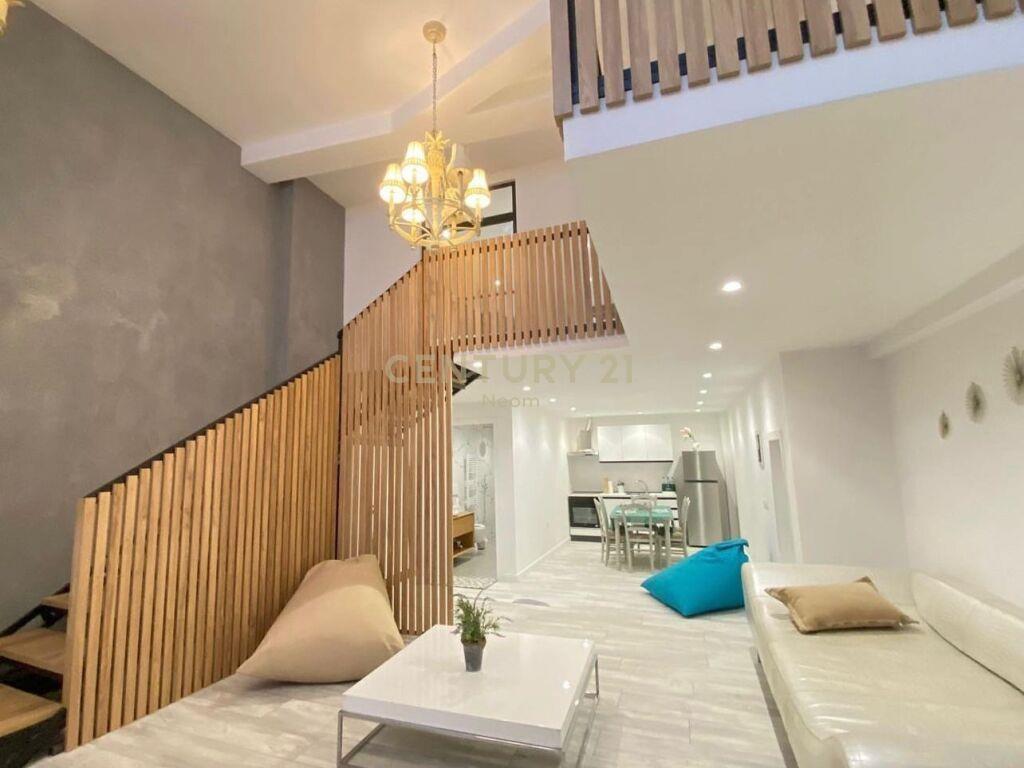 Myslym Shyri jepet me qira duplex 2+1