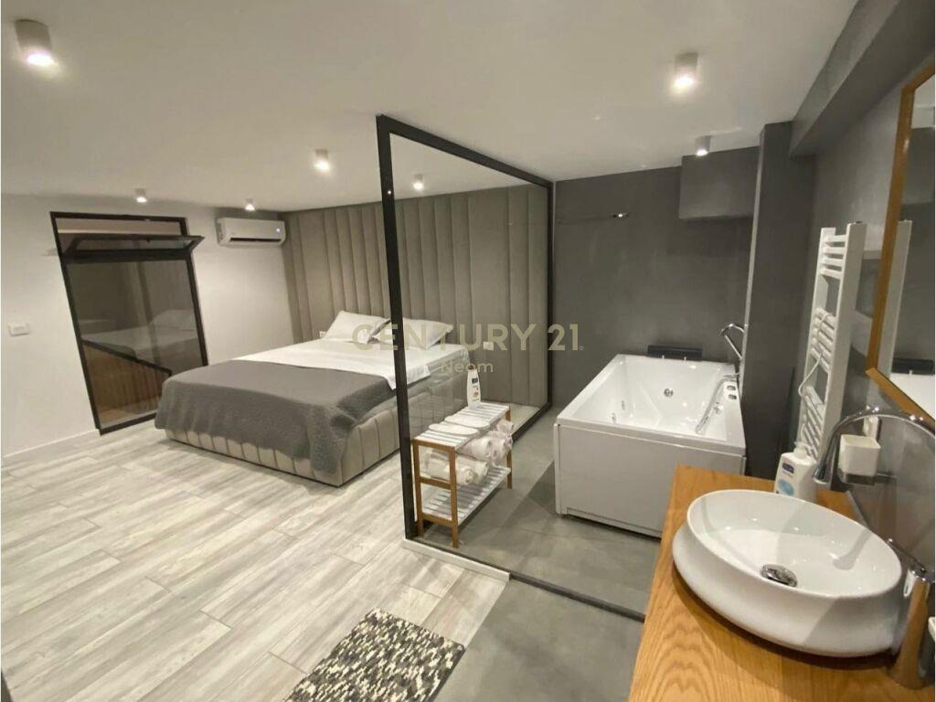 Myslym Shyri jepet me qira duplex 2+1