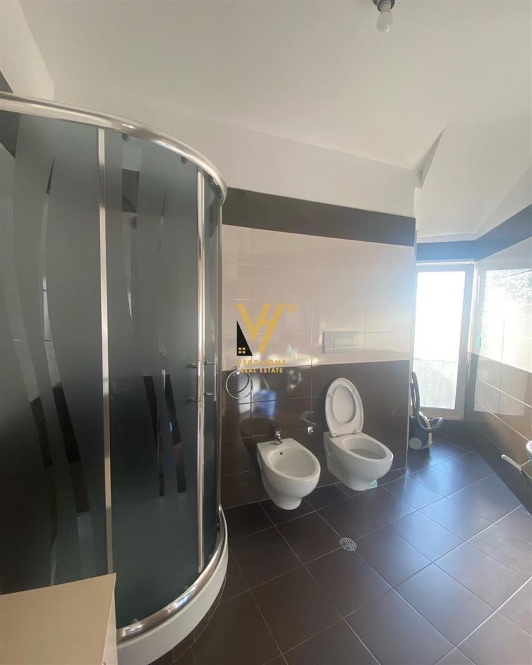 2+1 TE KOPSHTI ZOOLOGJIK 750 EURO