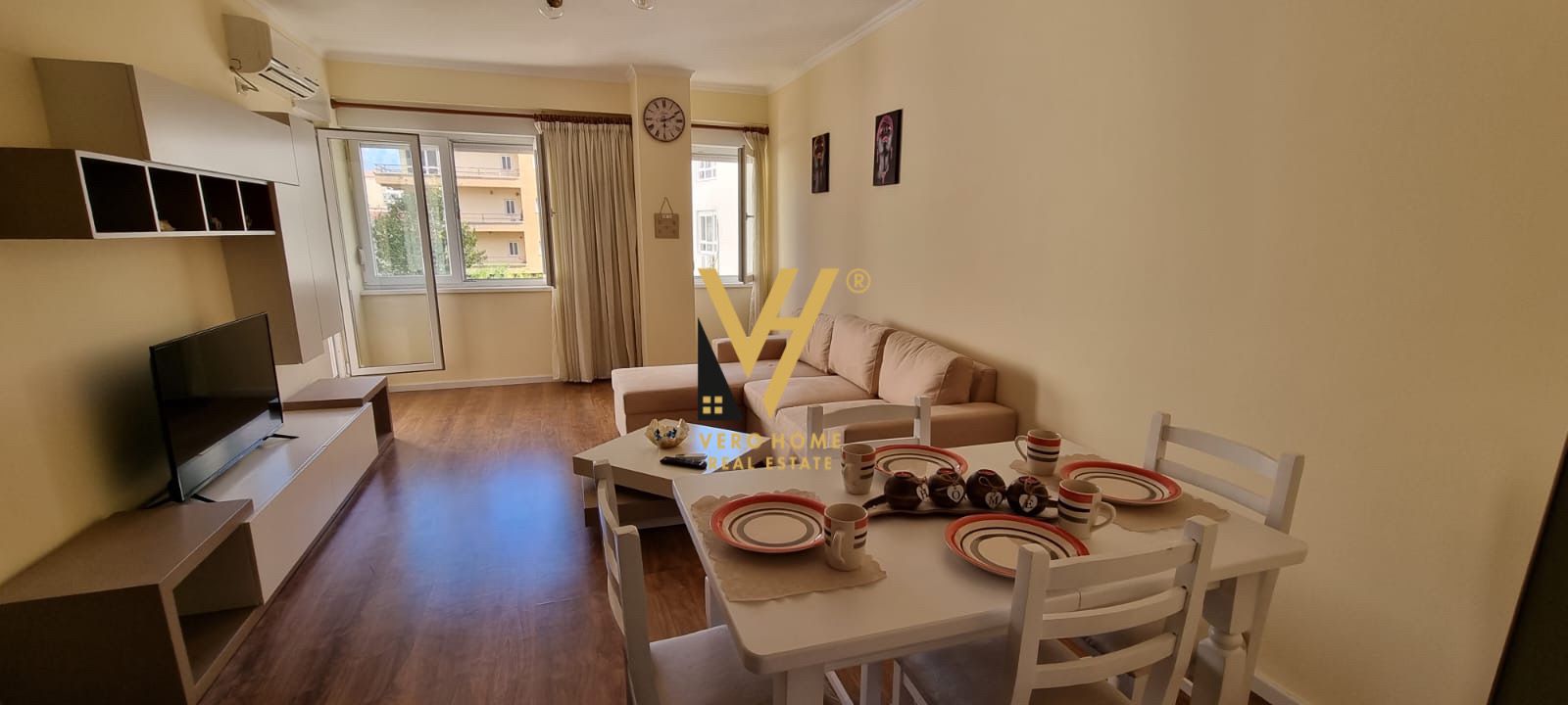 2+1 TE 21 DHJETORI 690 EURO