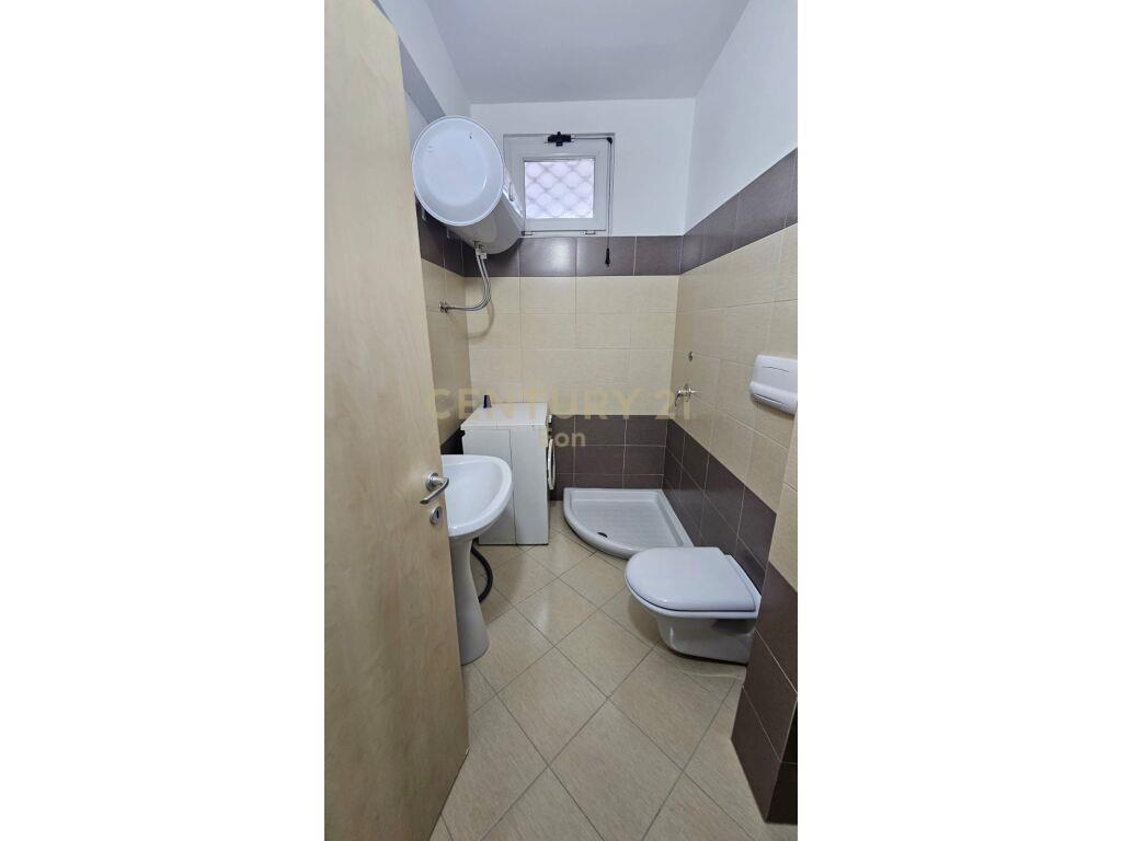 SHITET APARTAMENT ME PAMJE DETI +GARAZHD NE PLAZH!