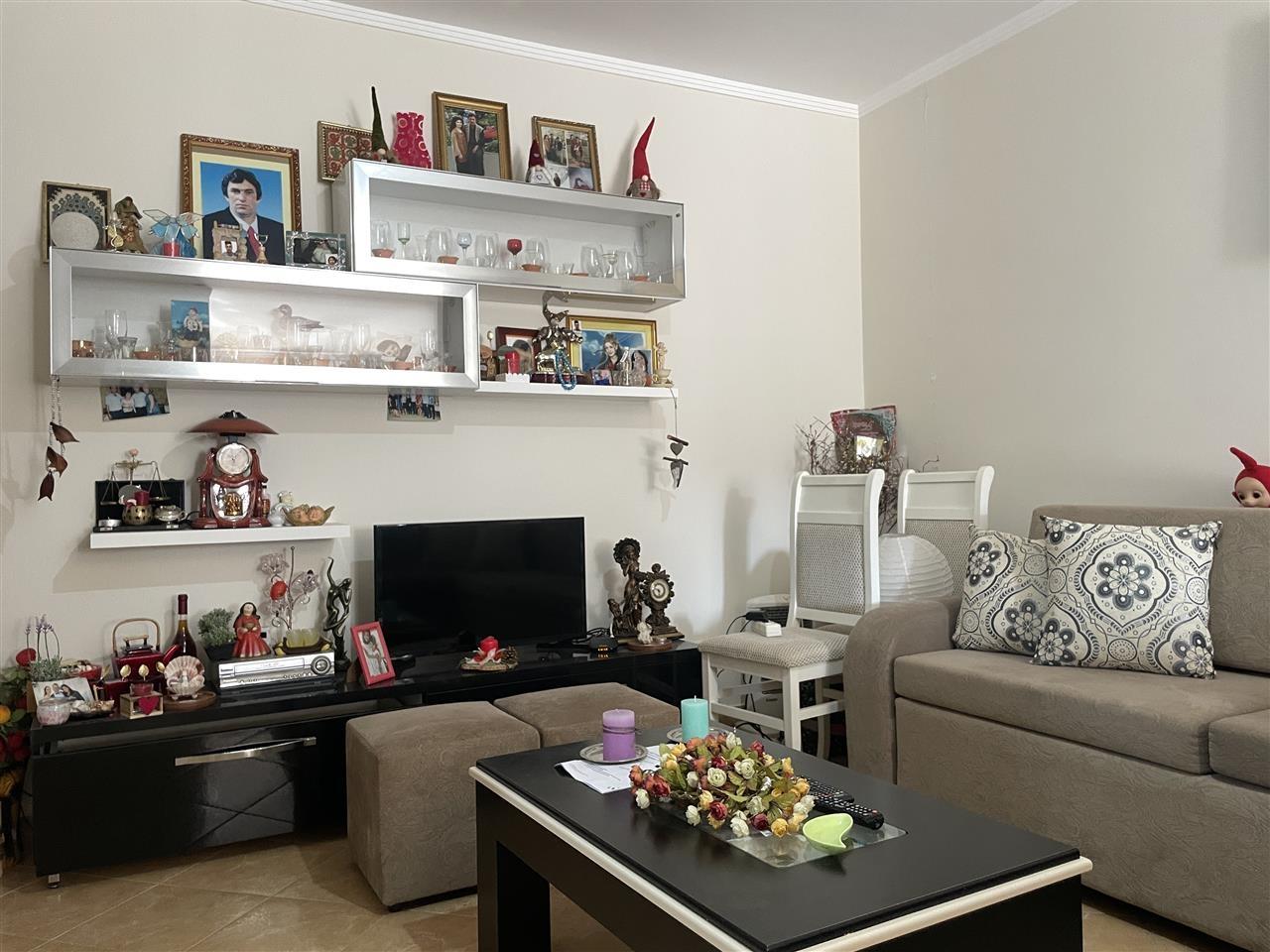 Rruga e Thesarit fresk 1+1 per shitje