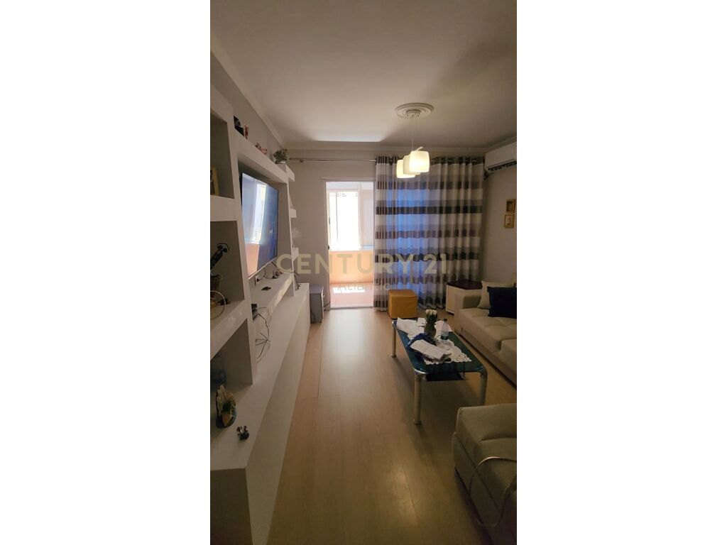 SHITET APARTAMENT 1+1 NE PLAZH ILIRIA