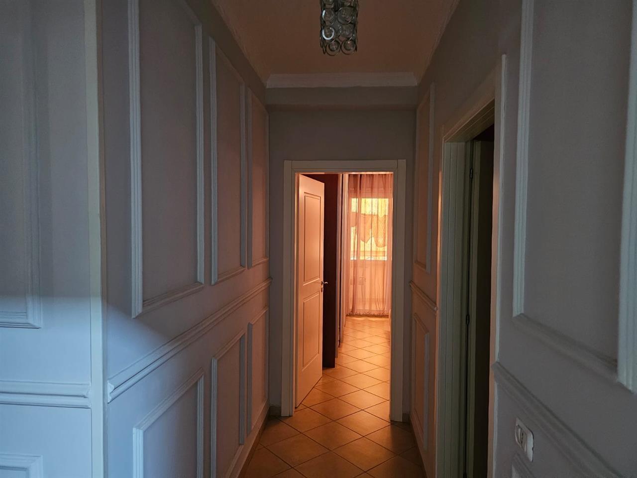 Shitet apartment ne Plazh, Hekurudha.