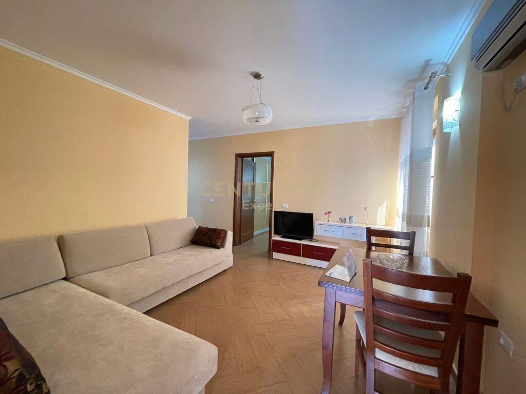 Apartament 1+1 me Qira pranë Selvise, Tiranë.