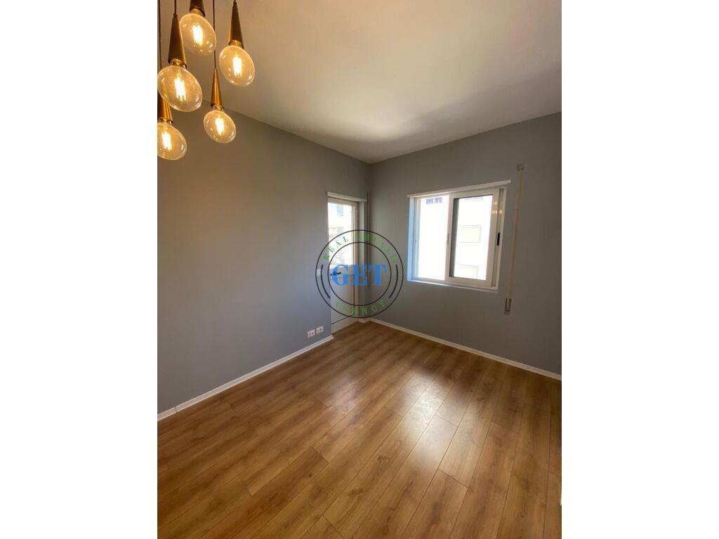 Shitet, Apartament 1+1 Me Pamje Deti, Plazh Iliria, Durres