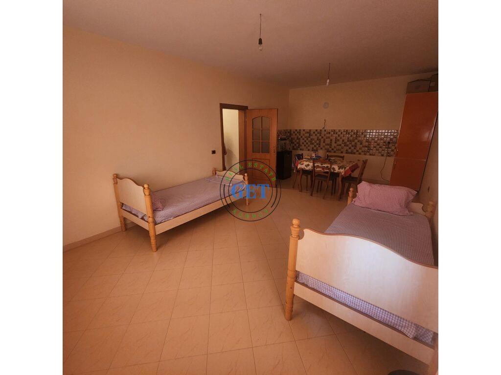 Shitet, Vile Private 4 Kateshe, Muzeumi, Durres