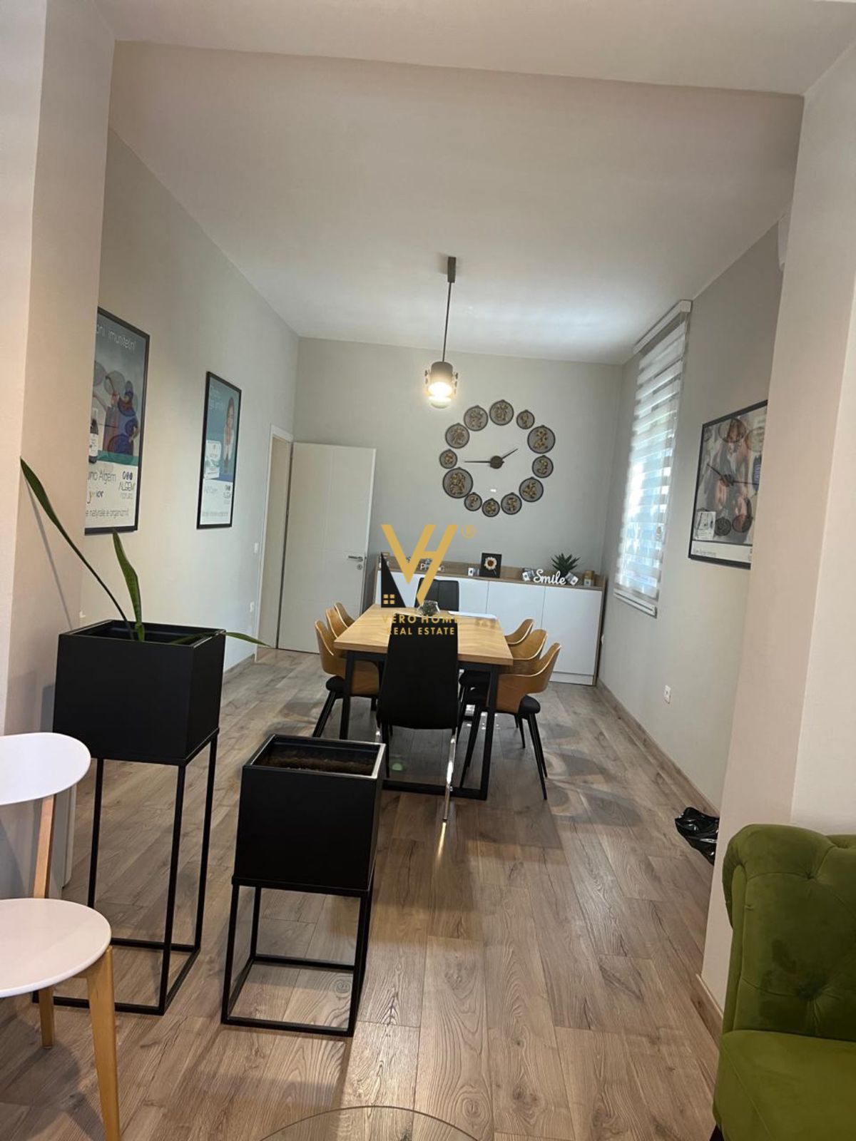 ZYRE TEK STADIUMI DINAMO 800 EURO